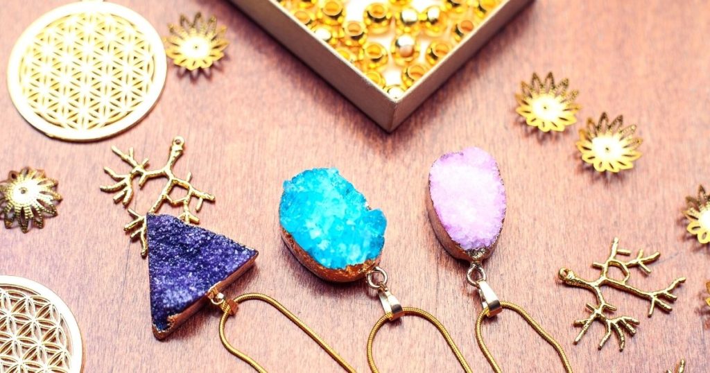 3 pieces of handmade jewelry for career advice everyone should know
